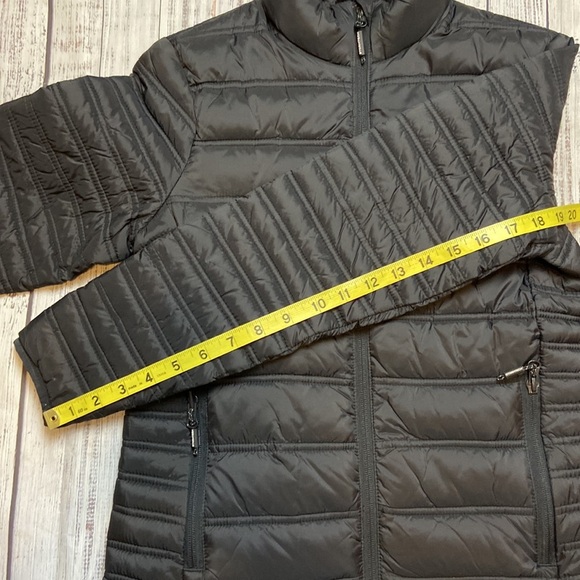 Stormtech Performance Packable Puffer Jacket. Size XSmall. - Picture 14 of 14